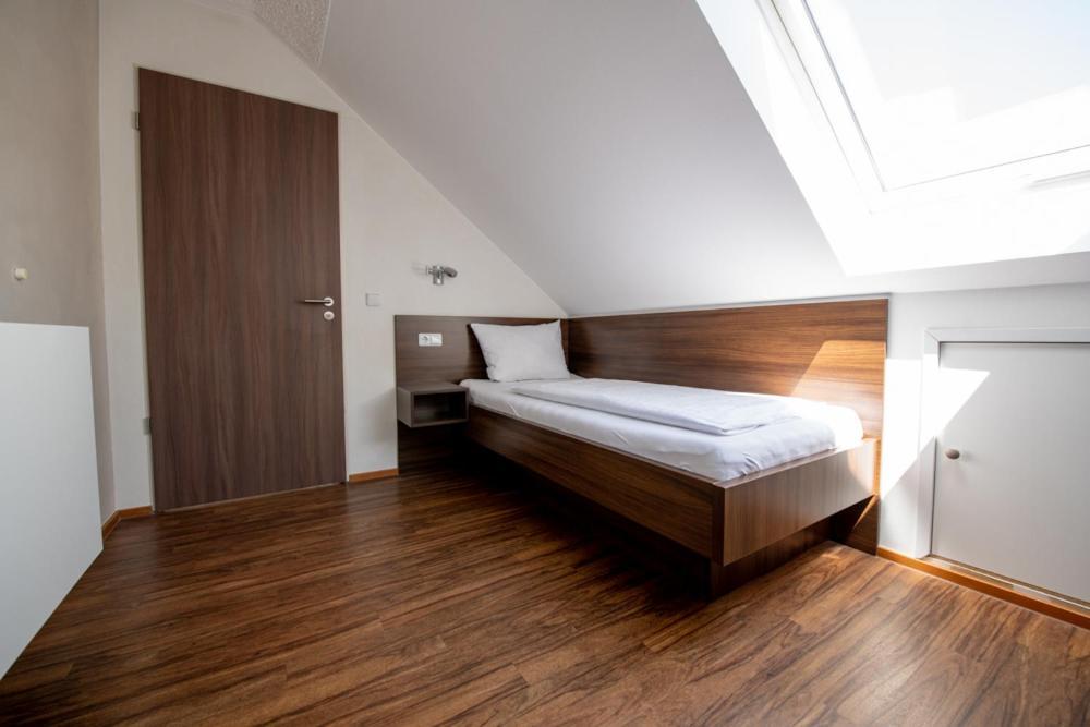 Garni Hotel Henn Зиммерат Экстерьер фото